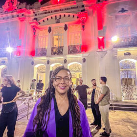 Agora é lei: sistema de QR Code vai garantir informações turísticas e culturais em três idiomas no RN