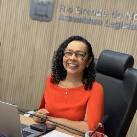 Divaneide Basílio é reconduzida à presidência da Comissão de Direitos Humanos da Assembleia Legislativa do RN
