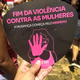 Divaneide aprova lei que cria política de sistematização de dados sobre violência contra a mulher