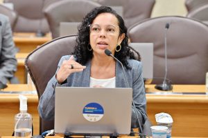 Divaneide Basílio aprova projeto que cria o Programa Fiscal do Procon Mirim no RN