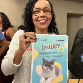 Divaneide aprova Lei Lucy na Assembleia